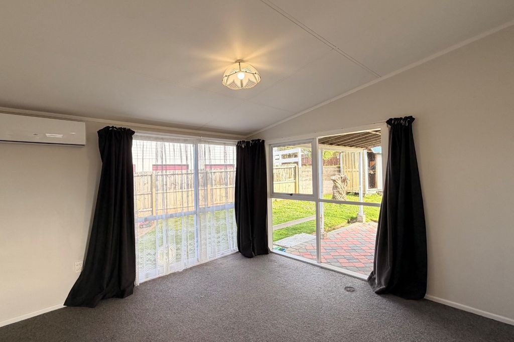 Private & Easy-Care One-Bedroom Unit in Matua 2