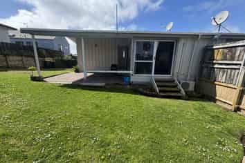 65B Meadowland Street, Matua