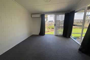 65B Meadowland Street, Matua