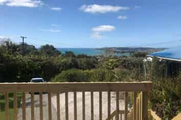 479 Whangaparaoa Road, Stanmore Bay