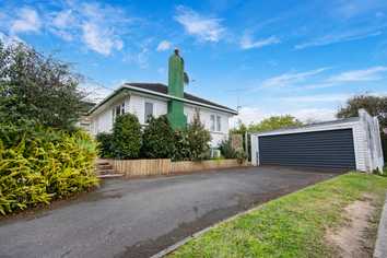 98 Anzac Road, Morningside