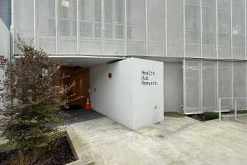 CENTRAL MODERN MEDICAL PREMISES
