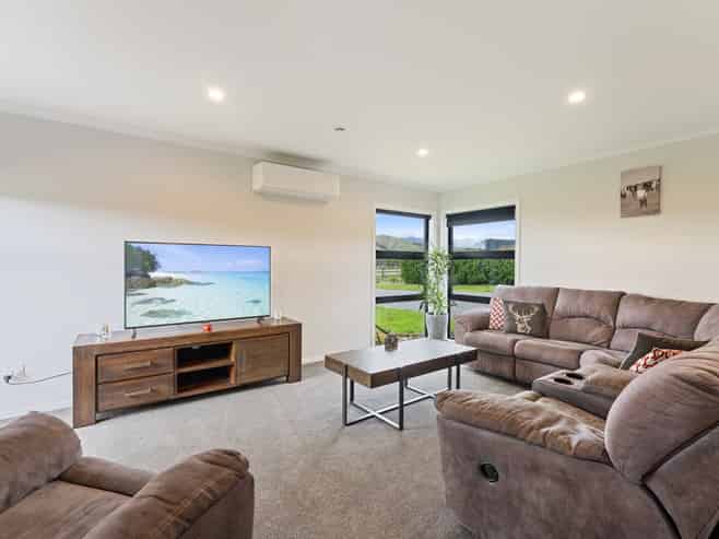 10 Oriwa Lane, Levin