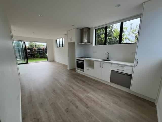 5/12 Tawa Road, Te Atatu Peninsula