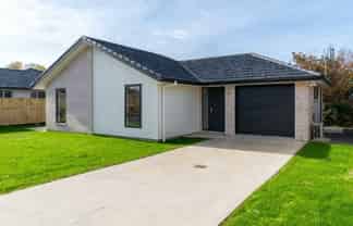 2/40 Harley Street , Masterton