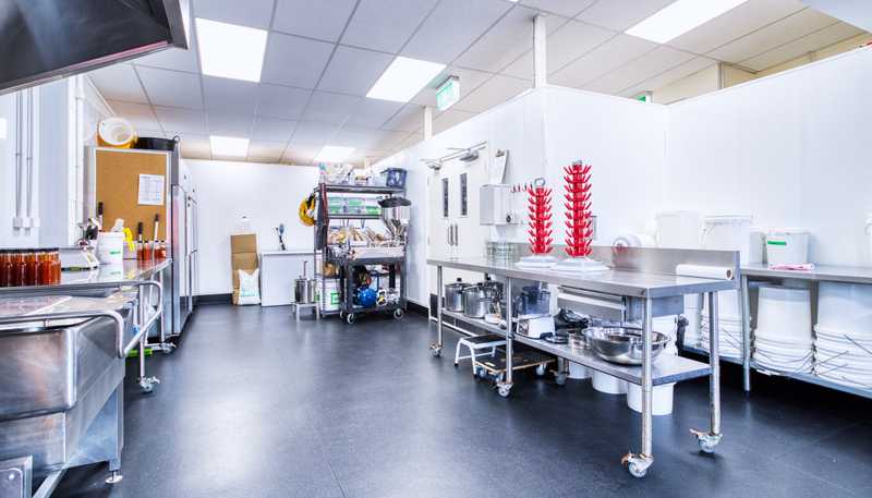 Unit A/621 Whangaparaoa Road, Stanmore Bay