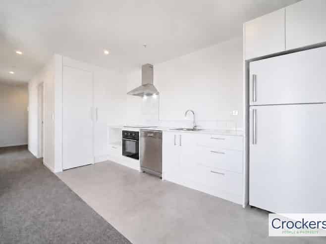 302/7 Rauemi Way, Te Atatu South