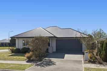 11 Faringdon Boulevard, Rolleston