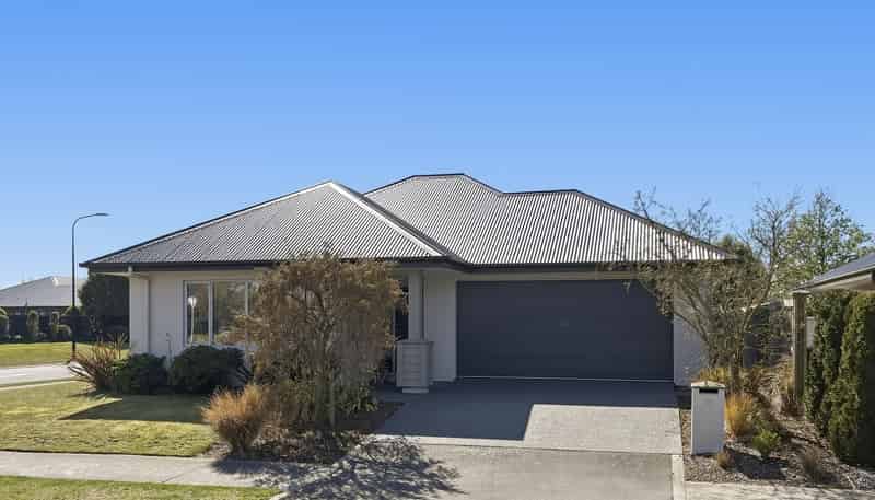 11 Faringdon Boulevard, Rolleston