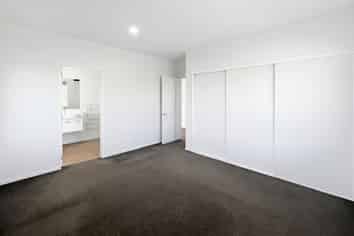 11 Faringdon Boulevard, Rolleston