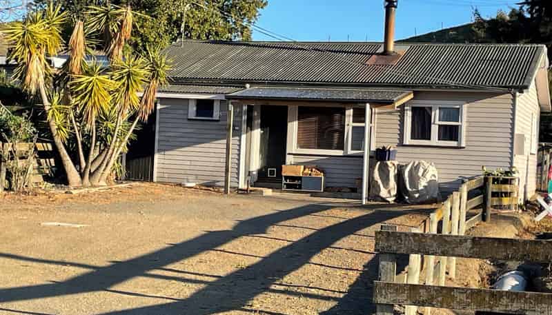612 Flag Range Road, Sherenden