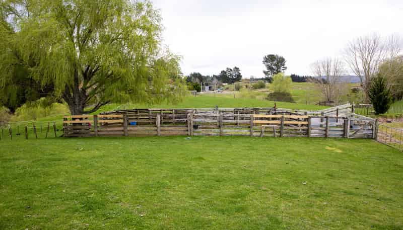 612 Flag Range Road, Sherenden