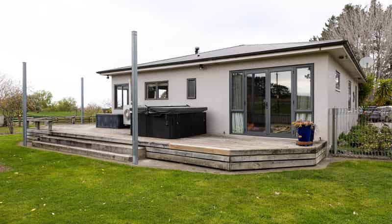 612 Flag Range Road, Sherenden