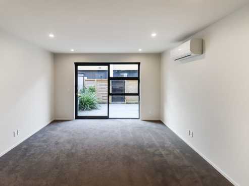 2/28 Fitzherbert Road, Wainuiomata