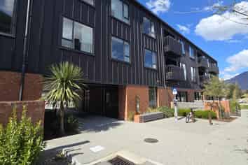 102/98 Gorge Road, Queenstown Central