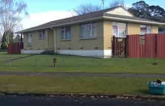 64 FAIRFIELD AVE, Huntly