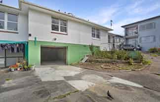 2/5 Begbie Place, Sandringham