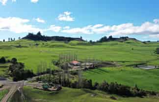 300 Hawkston Road, Patoka