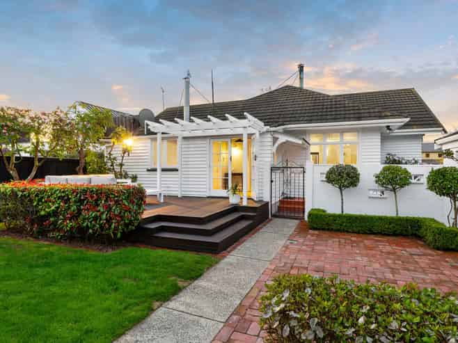 20 Roa Road, Fendalton