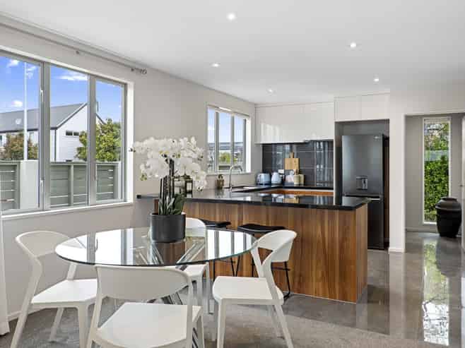 1/27 Sherborne Street, Saint Albans