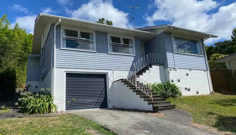 8 Jonathan Place, Sunnynook