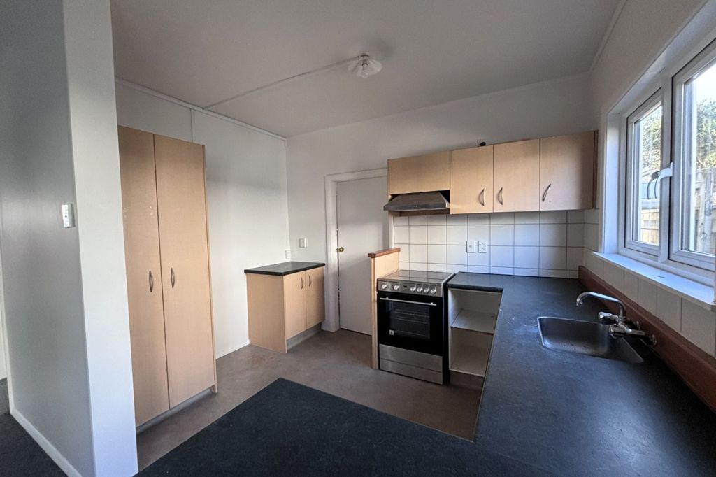 Sought After Petone 4