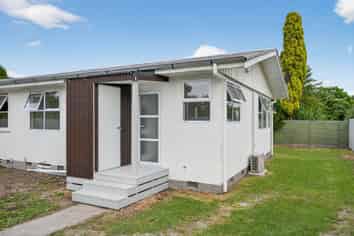 2/660 Gladstone Road, Te Hapara