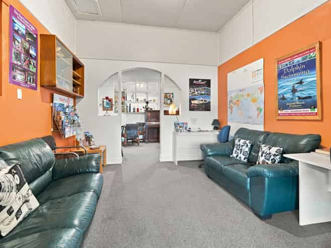Tombstone Lodge – property and business