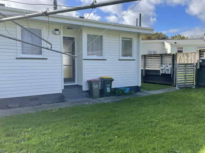 3/1A Tocker Street, Taita