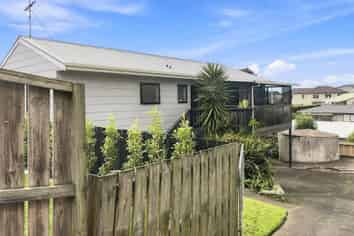 11b Ladies Mile, Manly