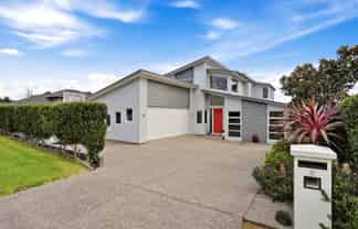 9 Corsica Way, Karaka
