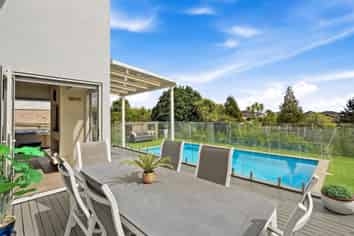 9 Corsica Way, Karaka