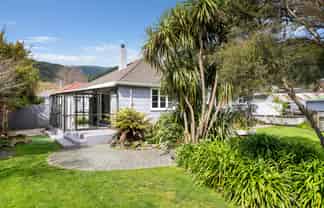 27 Oxford Street, Picton
