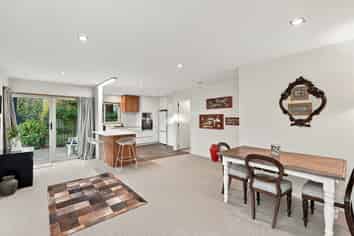 140A Blighs Road, Strowan