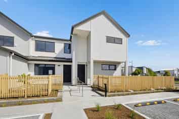 16 Enchantment Lane, Karaka