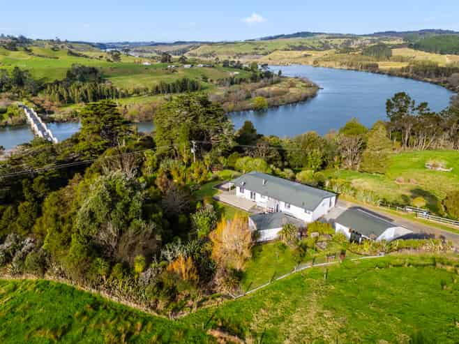 19 Onewhero-Tuakau Bridge Road, Tuakau
