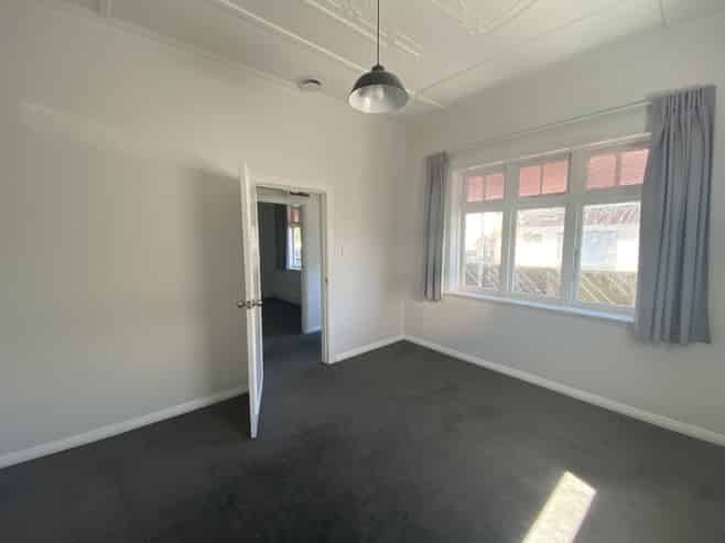 259 Adelaide Road, Newtown