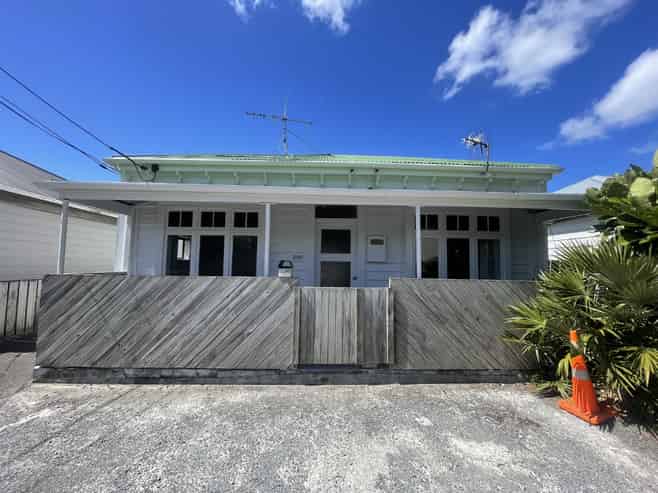 259 Adelaide Road, Newtown