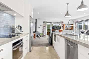 17 Forbes Road, Foxton Beach