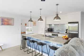 17 Forbes Road, Foxton Beach