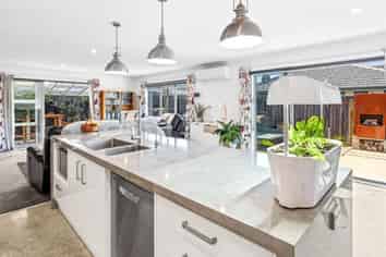 17 Forbes Road, Foxton Beach