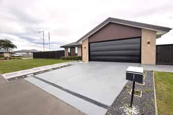 1 Clement Ave, Rolleston