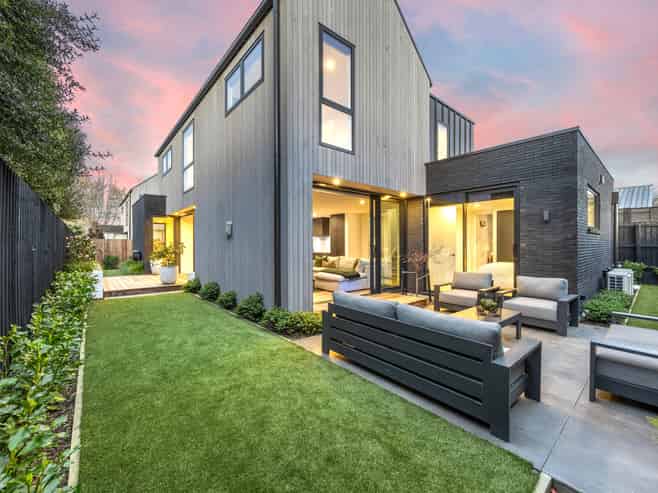 2/35 Saint James Avenue, Papanui