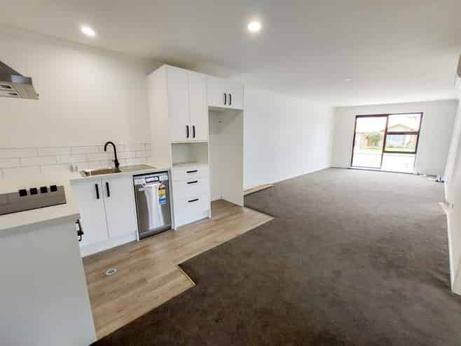 4/152 Old Farm Road, Hamilton East