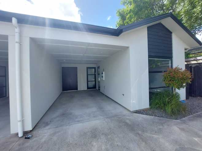 4/152 Old Farm Road, Hamilton East