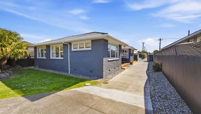 10 Torquay Place, Bryndwr