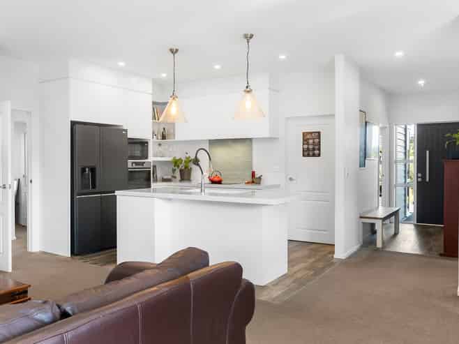 146 Eighth View Avenue, Beachlands