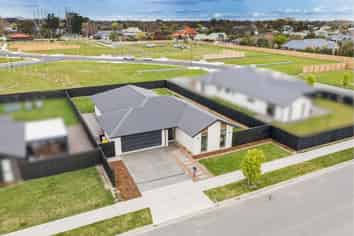 13 Salkeld Place, Woodend