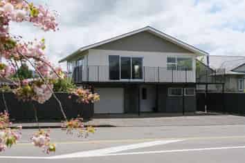2 Princess Street, Dannevirke