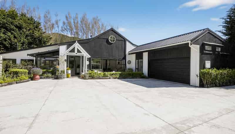 111A Johnsons Road, Whitemans Valley